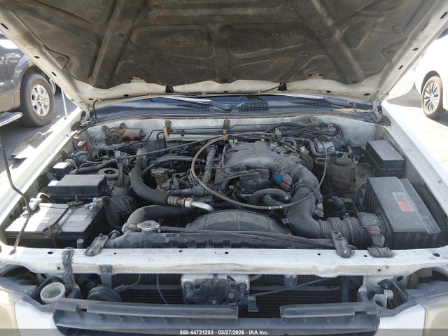 1999 Infiniti Qx4 Luxury მანქანა იყიდება აუქციონზე, vin: JNRAR07Y7XW062122, აუქციონის ნომერი: 44731293