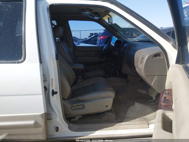 1999 Infiniti Qx4 Luxury მანქანა იყიდება აუქციონზე, vin: JNRAR07Y7XW062122, აუქციონის ნომერი: 44731293