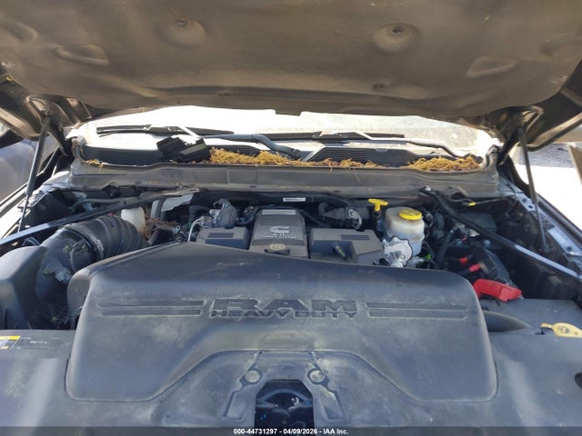 44731297 :رقم المزاد ، 3C63RRGL4NG237091 vin ، 2022 Ram 3500 Tradesman  4x4 8' Box مزاد بيع