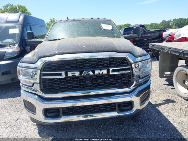 44731297 :رقم المزاد ، 3C63RRGL4NG237091 vin ، 2022 Ram 3500 Tradesman  4x4 8' Box مزاد بيع