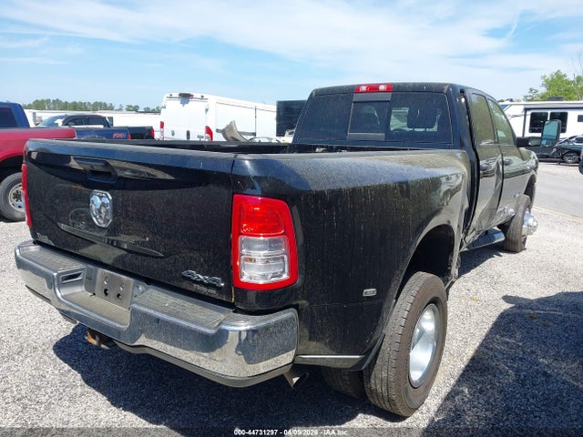 44731297 :رقم المزاد ، 3C63RRGL4NG237091 vin ، 2022 Ram 3500 Tradesman  4x4 8' Box مزاد بيع