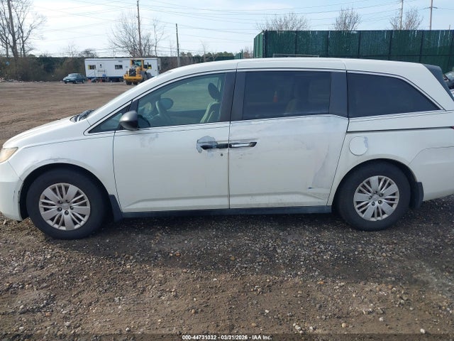 44731332 :رقم المزاد ، 5FNRL5H25EB070037 vin ، 2014 Honda Odyssey Lx مزاد بيع