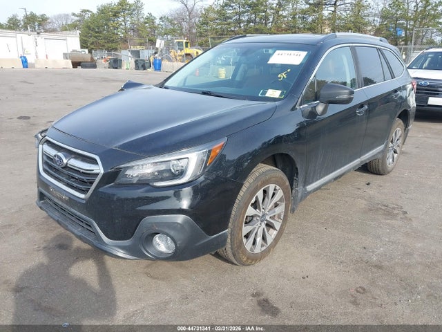 2018 SUBARU OUTBACK 4S4BSATC1J3235145 Photo 1