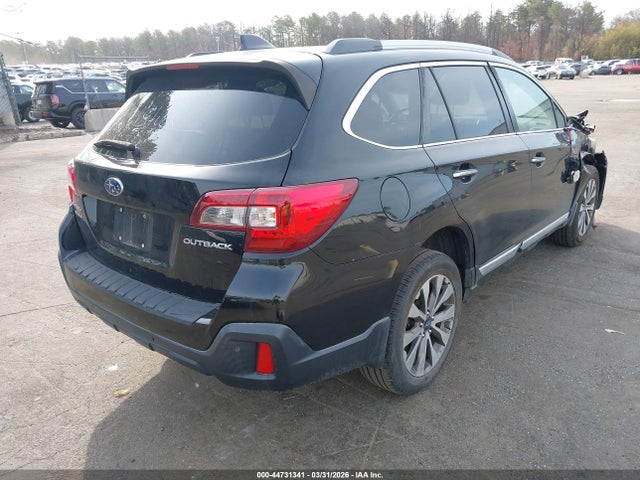 2018 SUBARU OUTBACK 4S4BSATC1J3235145 Photo 3