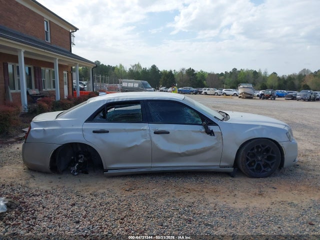 44731344 :رقم المزاد ، 2C3CCAAG3KH580479 vin ، 2019 Chrysler 300 Touring مزاد بيع