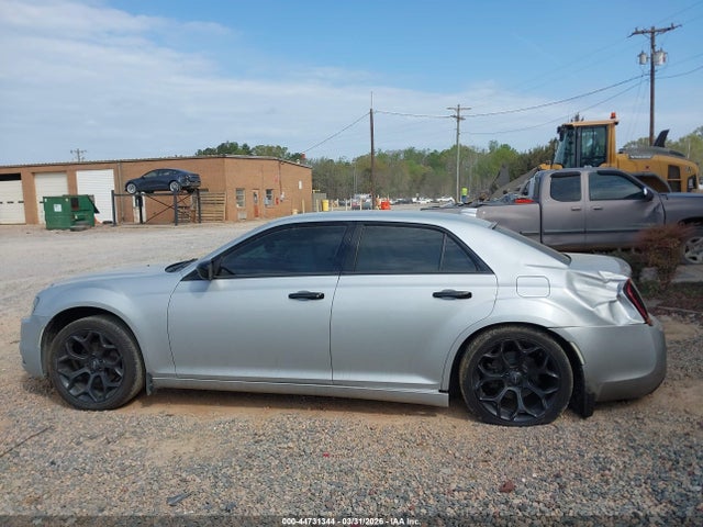 44731344 :رقم المزاد ، 2C3CCAAG3KH580479 vin ، 2019 Chrysler 300 Touring مزاد بيع