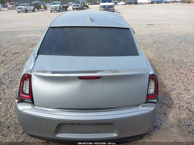 44731344 :رقم المزاد ، 2C3CCAAG3KH580479 vin ، 2019 Chrysler 300 Touring مزاد بيع