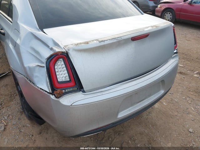 44731344 :رقم المزاد ، 2C3CCAAG3KH580479 vin ، 2019 Chrysler 300 Touring مزاد بيع