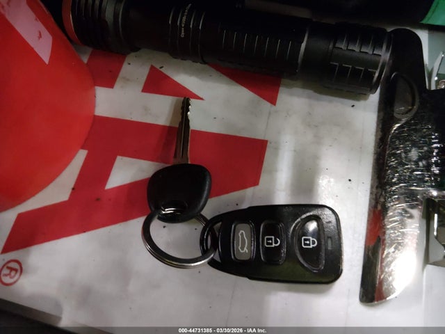 2008 Hyundai Elantra Gls/se მანქანა იყიდება აუქციონზე, vin: KMHDU46D18U525401, აუქციონის ნომერი: 44731385