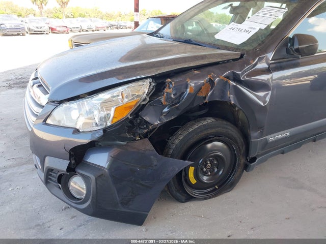2014 Subaru Outback 2.5i მანქანა იყიდება აუქციონზე, vin: 4S4BRBAC6E3204984, აუქციონის ნომერი: 44731391