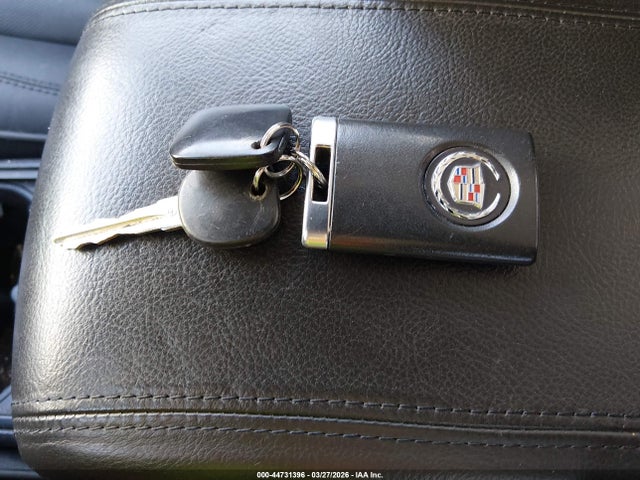 Auction sale of the 2011 Cadillac Dts Premium Collection, vin: 1G6KH5E68BU119621, lot number: 44731396
