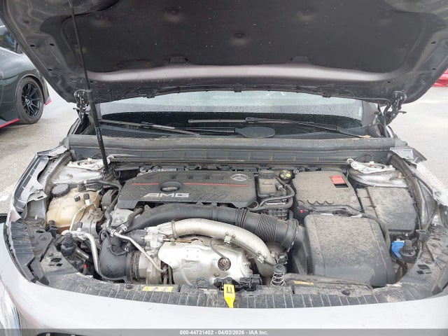 44731402 :رقم المزاد ، W1N4M5BB9MW084672 vin ، 2021 Mercedes-benz Amg Glb 35 4matic مزاد بيع