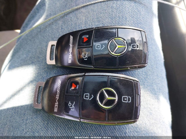 44731402 :رقم المزاد ، W1N4M5BB9MW084672 vin ، 2021 Mercedes-benz Amg Glb 35 4matic مزاد بيع