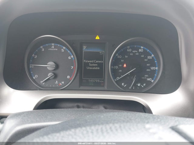 JTMBFREV4JJ179963 Toyota RAV4 LE