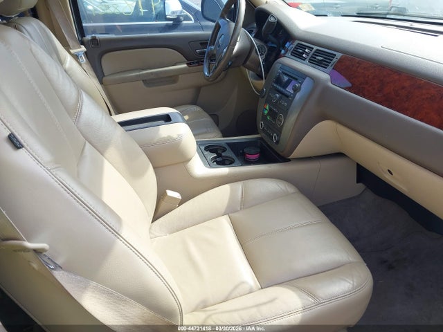 Продажа на аукционе авто 2010 Gmc Yukon Slt, vin: 1GKUKCE03AR135562, номер лота: 44731418