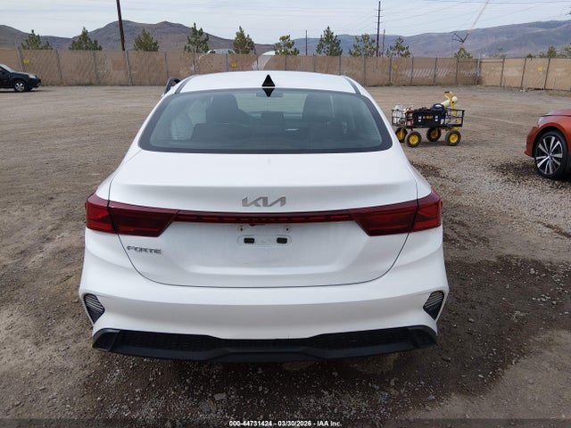 3KPF24AD9PE544351 KIA Forte Lxs