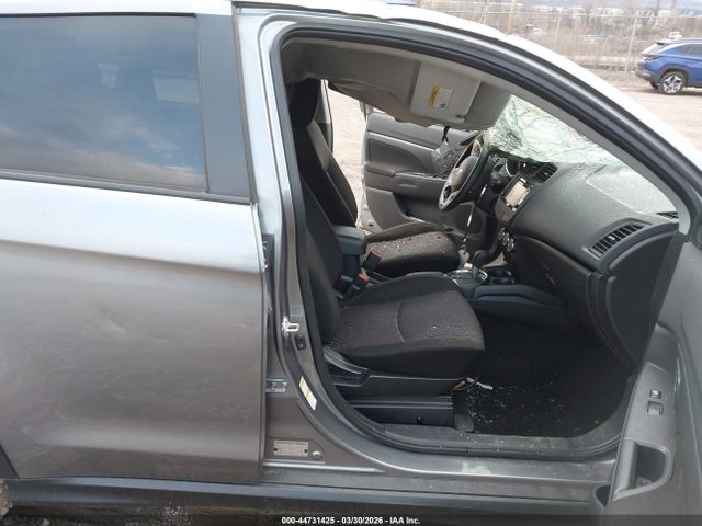 2017 MITSUBISHI OUTLANDER SPORT JA4AR3AW3HZ018282 Photo 4