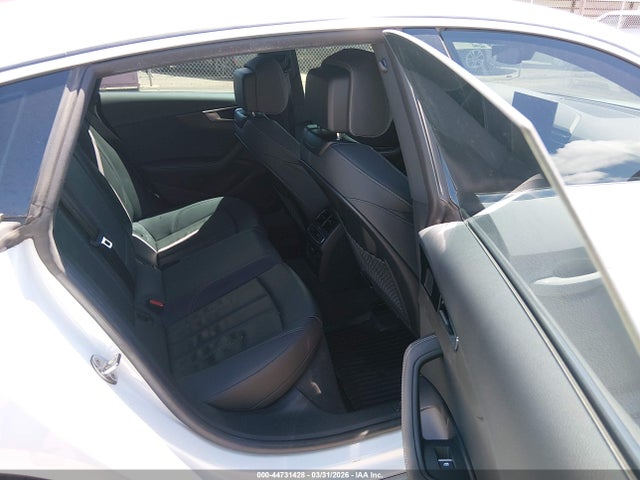 2022 Audi A5 Sportback Premium Plus 45 Tfsi S Line Quattro S Tronic მანქანა იყიდება აუქციონზე, vin: WAUFACF59NA018992, აუქციონის ნომერი: 44731428