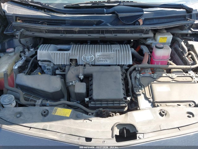 Toyota Prius Three 2015 JTDKN3DU2F0430873 Image 10