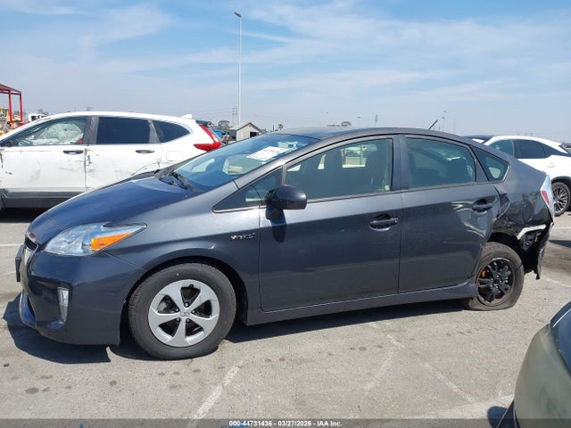 Toyota Prius Three 2015 JTDKN3DU2F0430873 Image 14