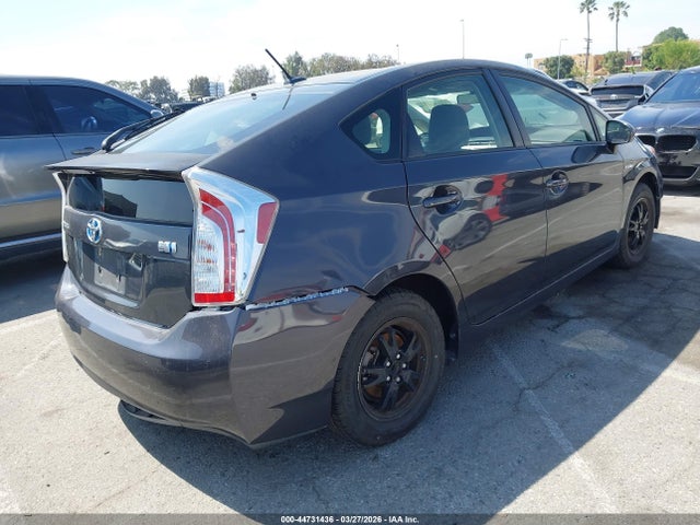 Toyota Prius Three 2015 JTDKN3DU2F0430873 Image 4