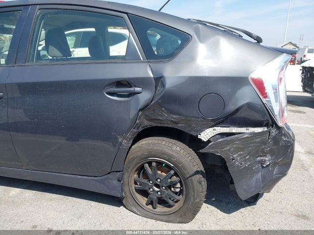 Toyota Prius Three 2015 JTDKN3DU2F0430873 Image 6