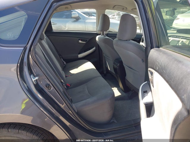Toyota Prius Three 2015 JTDKN3DU2F0430873 Image 8