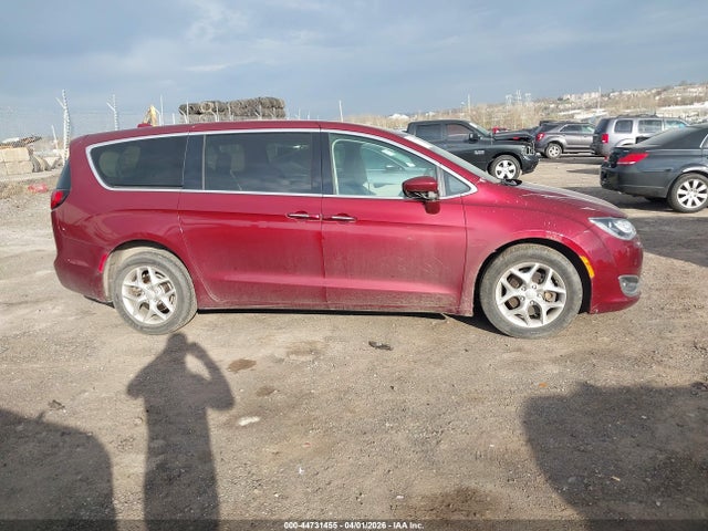 Продажа на аукционе авто 2019 Chrysler Pacifica Touring Plus, vin: 2C4RC1FG0KR587589, номер лота: 44731455