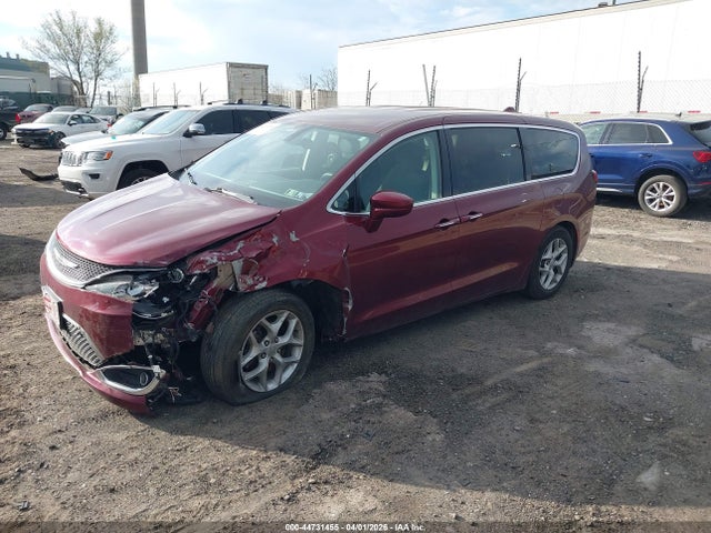Продажа на аукционе авто 2019 Chrysler Pacifica Touring Plus, vin: 2C4RC1FG0KR587589, номер лота: 44731455