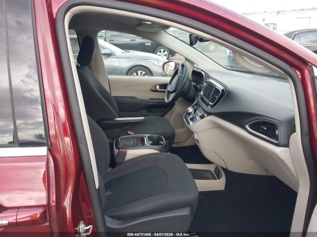 Продажа на аукционе авто 2019 Chrysler Pacifica Touring Plus, vin: 2C4RC1FG0KR587589, номер лота: 44731455