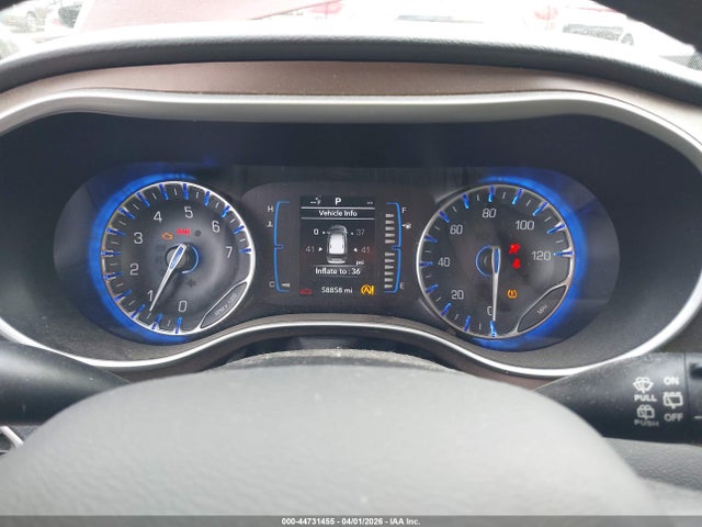 Продажа на аукционе авто 2019 Chrysler Pacifica Touring Plus, vin: 2C4RC1FG0KR587589, номер лота: 44731455