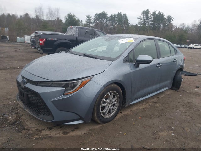 44731475 :رقم المزاد ، JTDEAMDE0NJ057798 vin ، 2022 Toyota Corolla Hybrid Le مزاد بيع