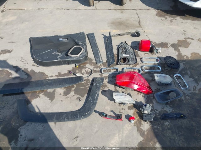 Продажа на аукционе авто 2017 Jeep Renegade Latitude Fwd, vin: ZACCJABB1HPG40190, номер лота: 44731501