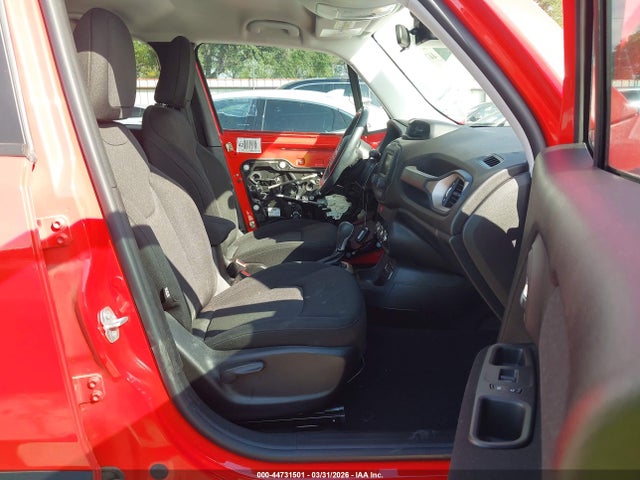 Продажа на аукционе авто 2017 Jeep Renegade Latitude Fwd, vin: ZACCJABB1HPG40190, номер лота: 44731501