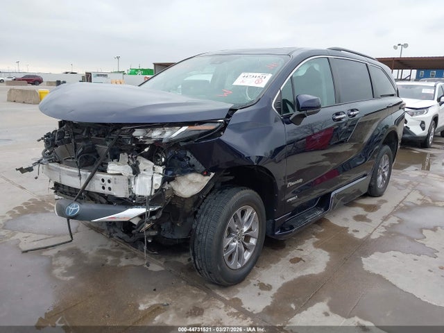 Продаж на аукціоні авто 2021 Toyota Sienna Xle, vin: 5TDJRKEC5MS044538, номер лоту: 44731521