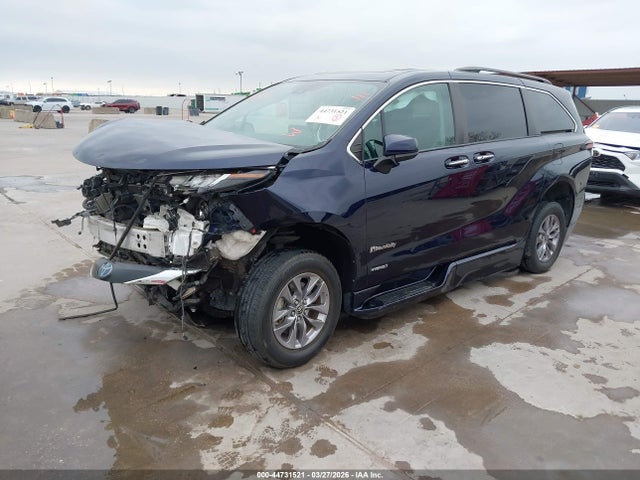 Продаж на аукціоні авто 2021 Toyota Sienna Xle, vin: 5TDJRKEC5MS044538, номер лоту: 44731521