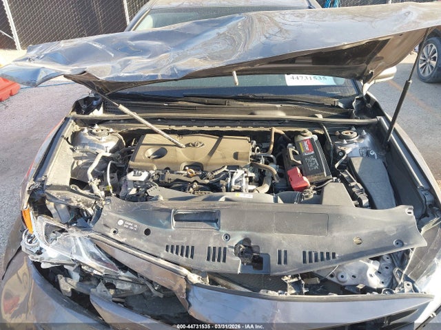 44731535 :رقم المزاد ، 4T1B11HK2KU202993 vin ، 2019 Toyota Camry Le مزاد بيع