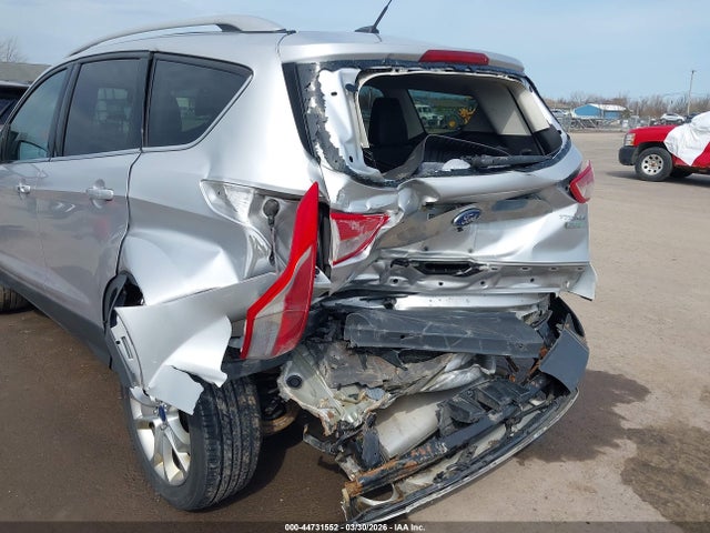 Продаж на аукціоні авто 2016 Ford Escape Titanium, vin: 1FMCU0J90GUB92615, номер лоту: 44731552