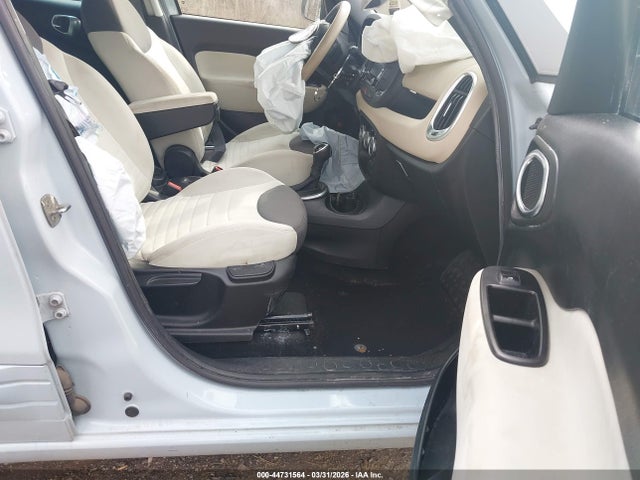 2014 FIAT 500L ZFBCFABH3EZ015988 Photo 4