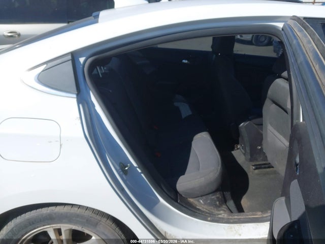 1G1BE5SM7H7240214 Chevrolet Cruze Lt Auto