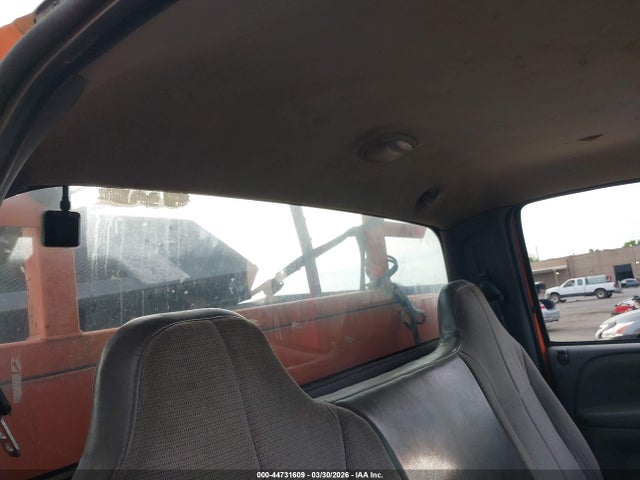 44731609 :رقم المزاد ، 3B6KC26Z51M272631 vin ، 2001 Dodge Ram 2500 St مزاد بيع
