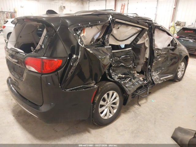 Aukcja sprzedaży 2018 Chrysler Pacifica Touring L, vin: 2C4RC1BG2JR142615, numer aukcji: 44731681