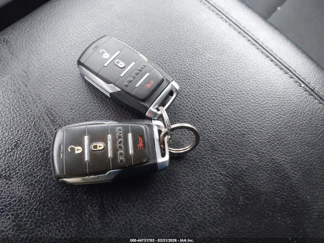 44731703 :رقم المزاد ، 1C6SRFFT2LN144909 vin ، 2020 Ram 1500 Big Horn  4x4 5'7 Box مزاد بيع