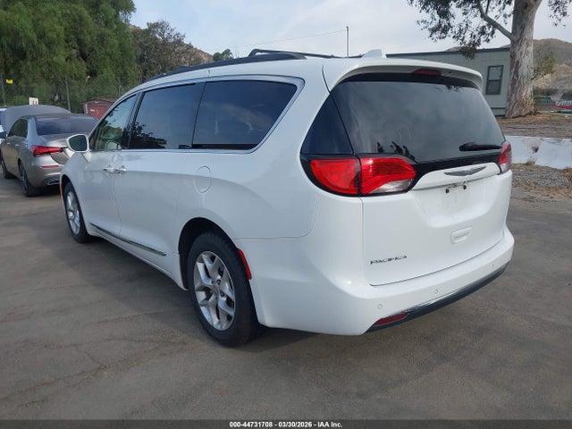 Aukcja sprzedaży 2017 Chrysler Pacifica Touring-l, vin: 2C4RC1BG9HR810209, numer aukcji: 44731708