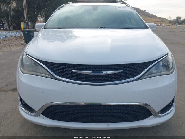 Aukcja sprzedaży 2017 Chrysler Pacifica Touring-l, vin: 2C4RC1BG9HR810209, numer aukcji: 44731708