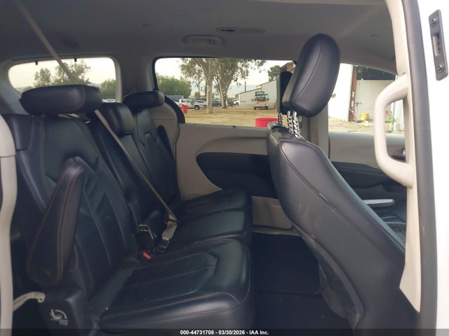 Aukcja sprzedaży 2017 Chrysler Pacifica Touring-l, vin: 2C4RC1BG9HR810209, numer aukcji: 44731708