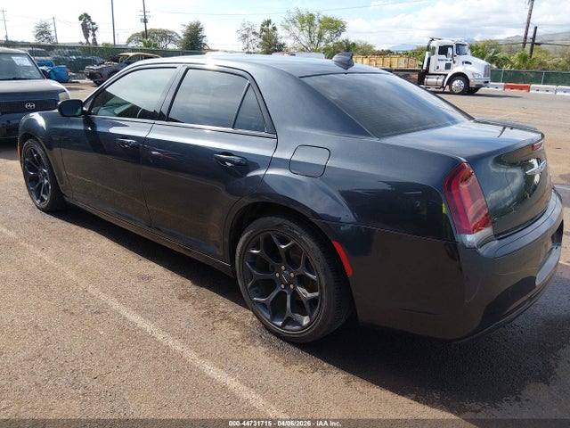 Chrysler 300 2019 2C3CCABG1KH559810 Image 3