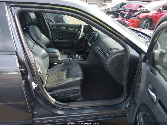 Chrysler 300 2019 2C3CCABG1KH559810 Image 5