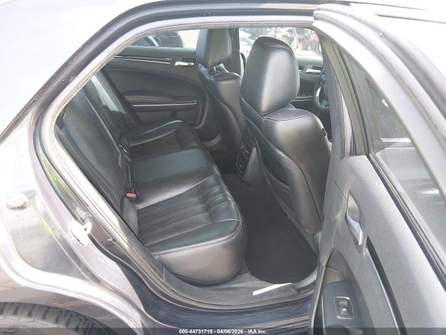 Chrysler 300 2019 2C3CCABG1KH559810 Image 8