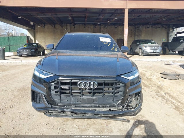 2021 Audi Q8 Premium Plus 55 Tfsi Quattro Tiptronic მანქანა იყიდება აუქციონზე, vin: WA1EVAF10MD006063, აუქციონის ნომერი: 44731749